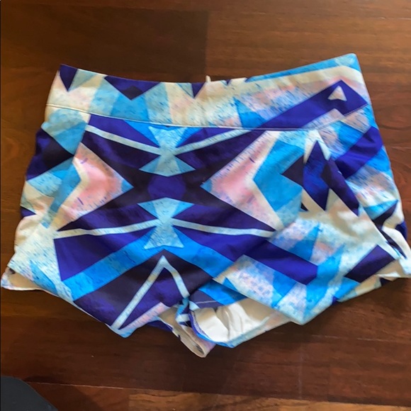 LF Patterned Skort - Picture 1 of 3